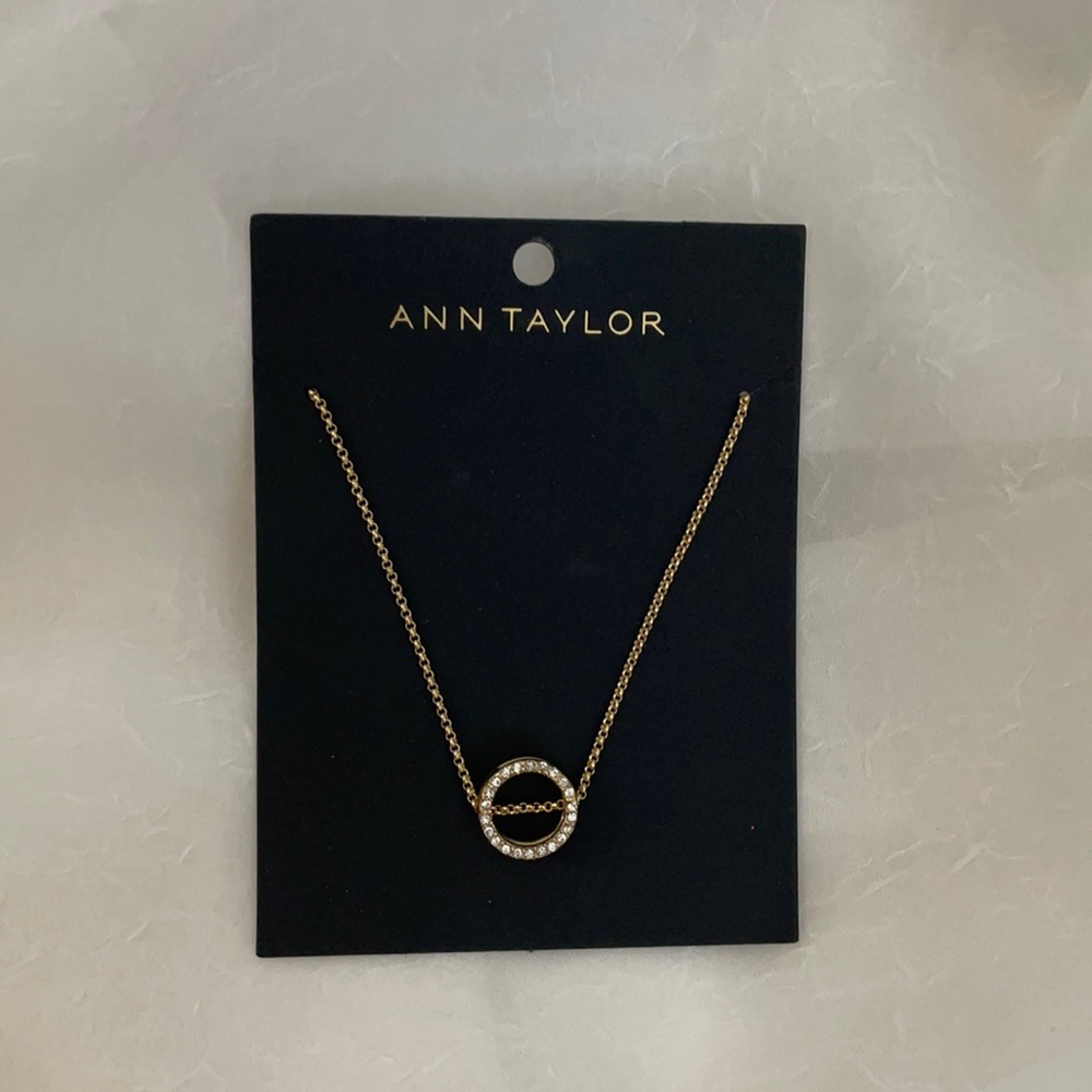 Ann Taylor circle necklace
